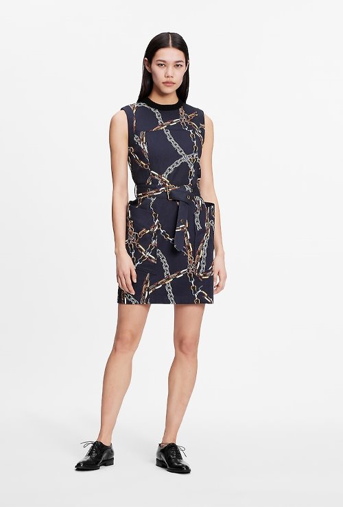 louis st. chain print belted dress